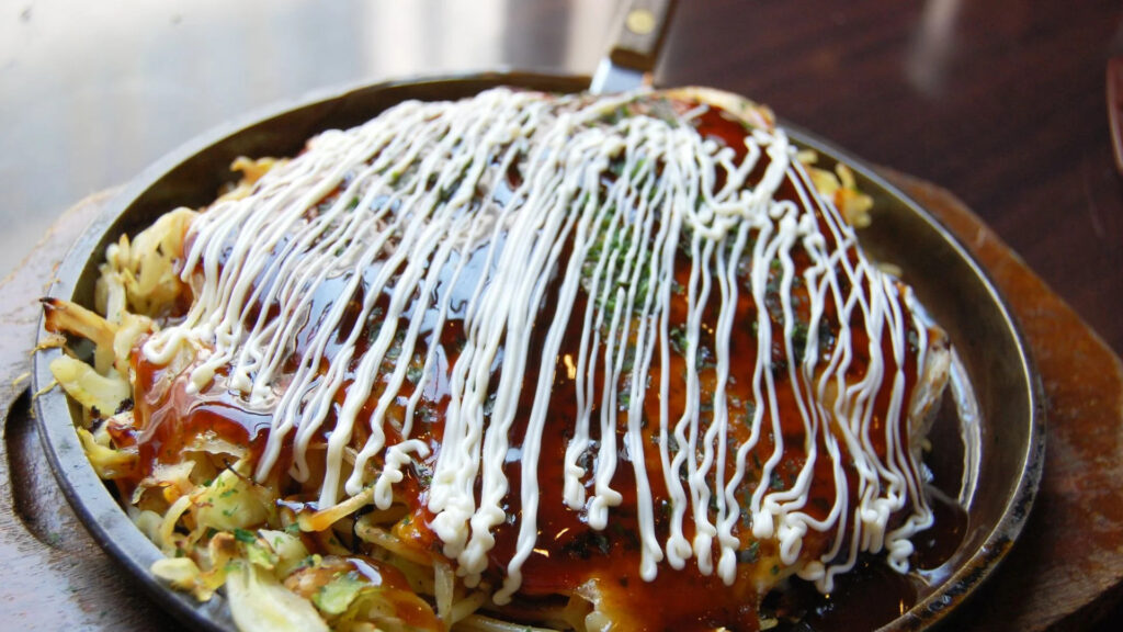 Top-10-Melhores-Pratos-de-Comida-Japonesa-Okonomiyaki