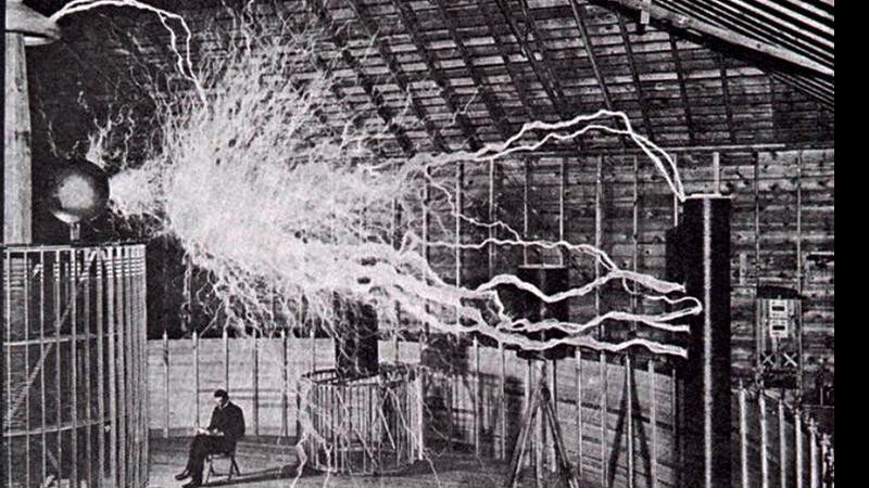 As 5 maiores invenções de Nikola Tesla - Bobina de Tesla em Colorado Springs