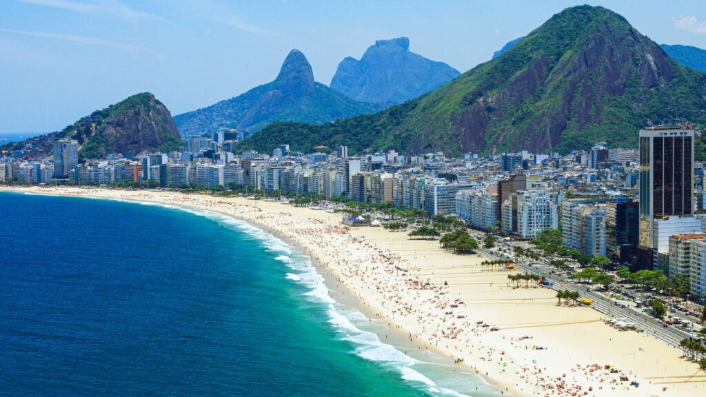 Os-5-melhores-pontos-turisticos-do-Rio-de-Janeiro-Praia-de-Copacabana